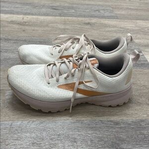 Brooks Revel 4 Womens Running Shoes Size 8 1/2